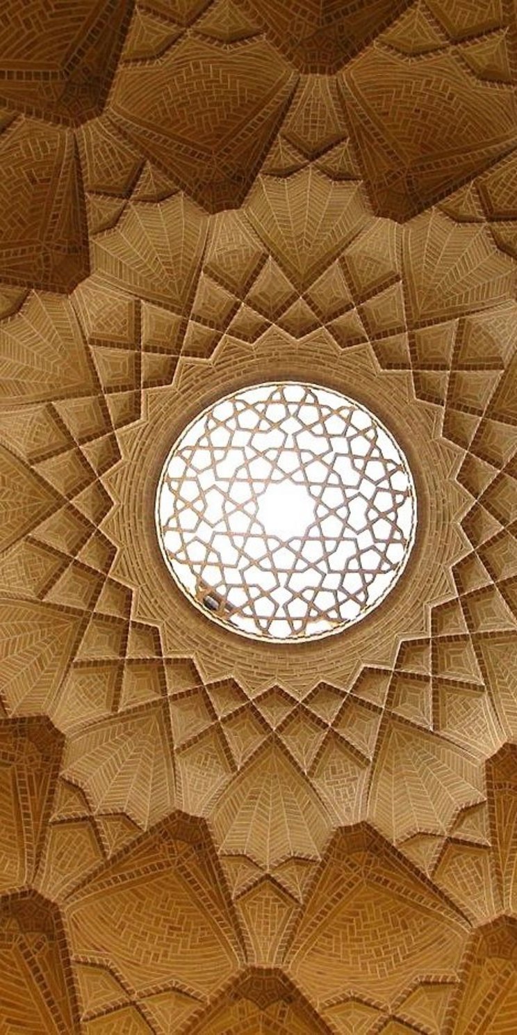 Innenansicht einer Kuppel aus Ziegelsteinen, Yazd, Iran