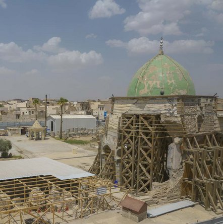 Die stark zerstörte Al-Nuri-Moschee in Mosul im Wiederaufbau. 